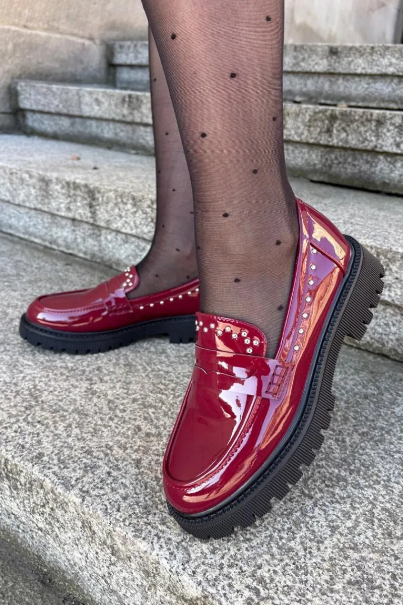 New Boto Mokasyny Damskie Lakierowane Ze Zdobieniem Bordowe Nallae Czerwony