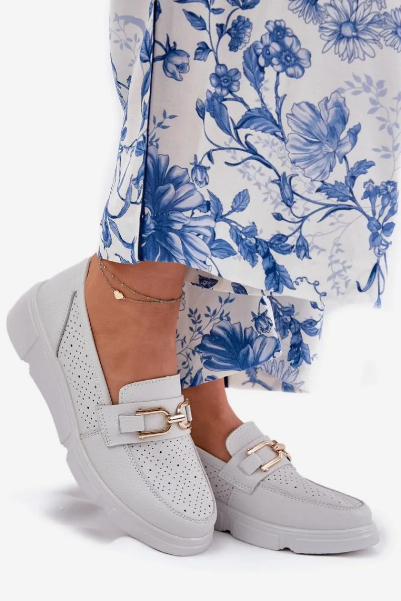 Loafersy Damskie|Mokasyny Damskie Skórzane>Buty damskie Vinceza Mokasyny Damskie Skórzane Ze Złotym Detalem Vinceza 88007 Jasnoszare Biały