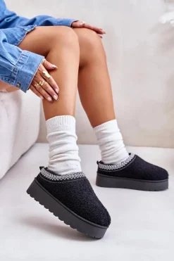 Śniegowce Damskie|Kapcie Klasyczne></noscript>Boto Śniegowce Damskie Na Platformie Z Haftem Czarne Tirissa Czarny