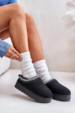 Śniegowce Damskie|Kapcie Klasyczne></noscript>Boto Śniegowce Damskie Na Platformie Z Haftem Czarne Tirissa Czarny