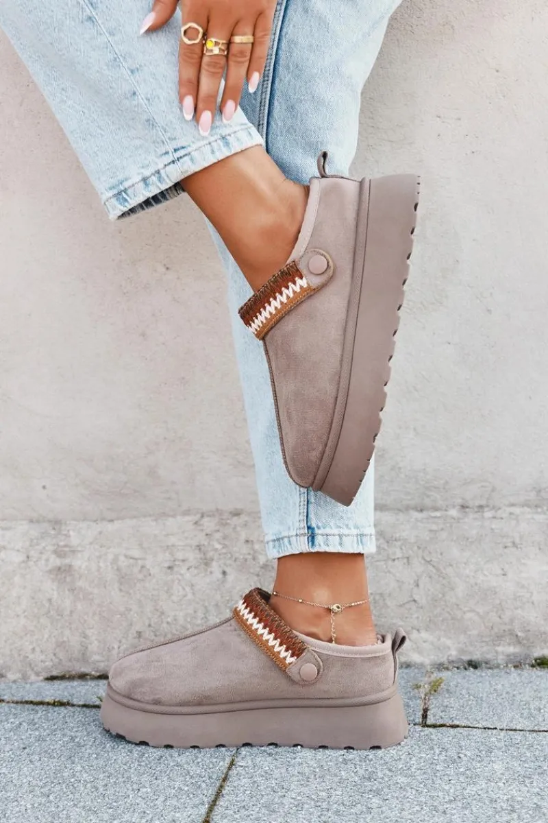 Clearance Boto Śniegowce Damskie Niskie Z Ruchomym Paskiem I Haftem Na Platformie Ciemnobeżowe Lyrisse Beżowy