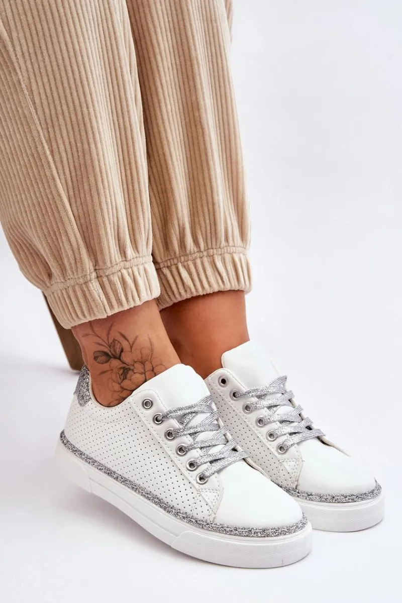 Sale Niskie Damskie Trampki Z Perforacją Biało-Srebrne Daxton Damskie Trampki Damskie Niskie