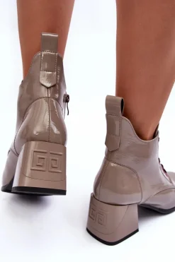 Outlet Niskie Lakierowane Botki Sznurowane S.Barski MR870-66 Ciemnobeżowe Damskie Botki Sznurowane|Botki Na Słupku