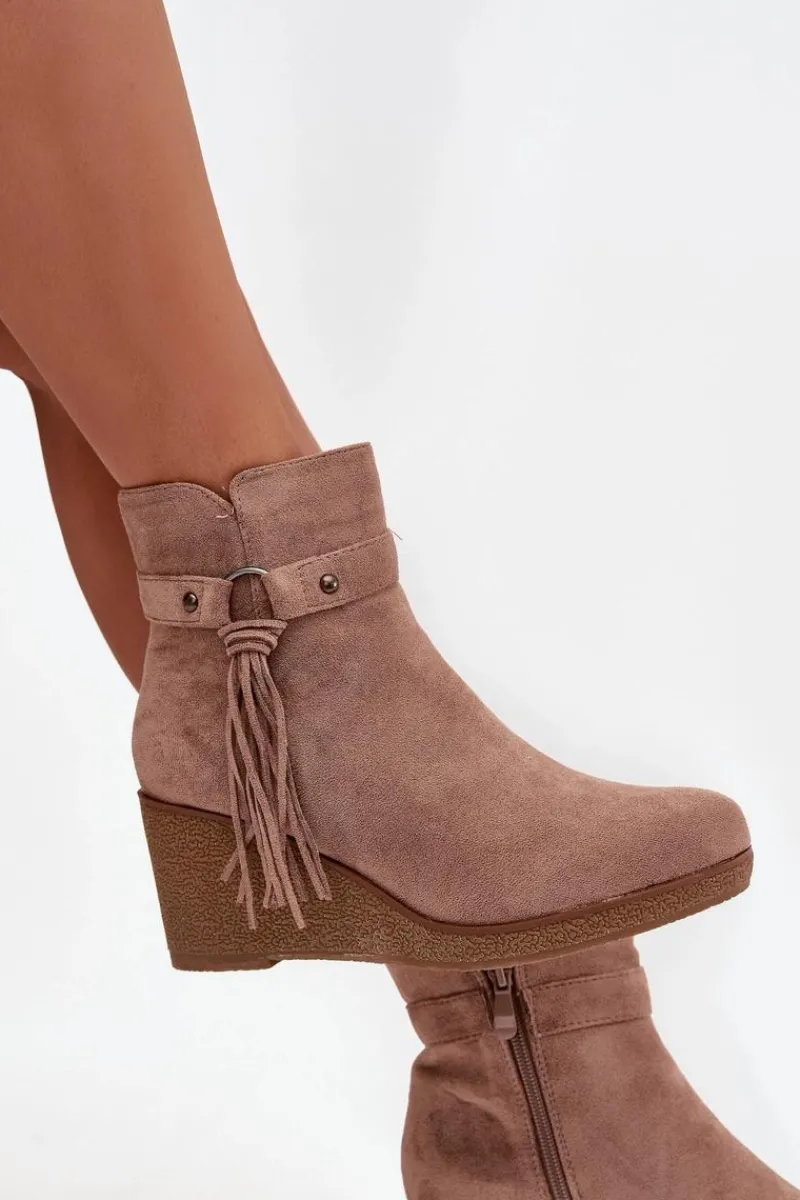 Discount Boto Ocieplane Botki Damskie Na Koturnie Z Frędzlami Beżowe Olivarae Beżowy