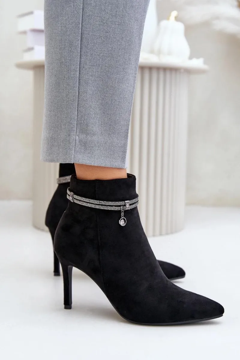 Botki Ocieplane|Czarne Botki>Buty damskie Vinceza Ocieplane Botki Na Szpilce Z Ozdobnym Paskiem Eko Zamszowe Vinceza 16469 Czarne