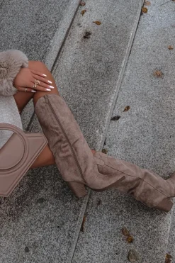 Clearance Ocieplane Kozaki Kowbojki Na Słupku Z Eko Zamszu Beżowe Mavine Damskie Kozaki Ocieplane|Kozaki Na Słupku