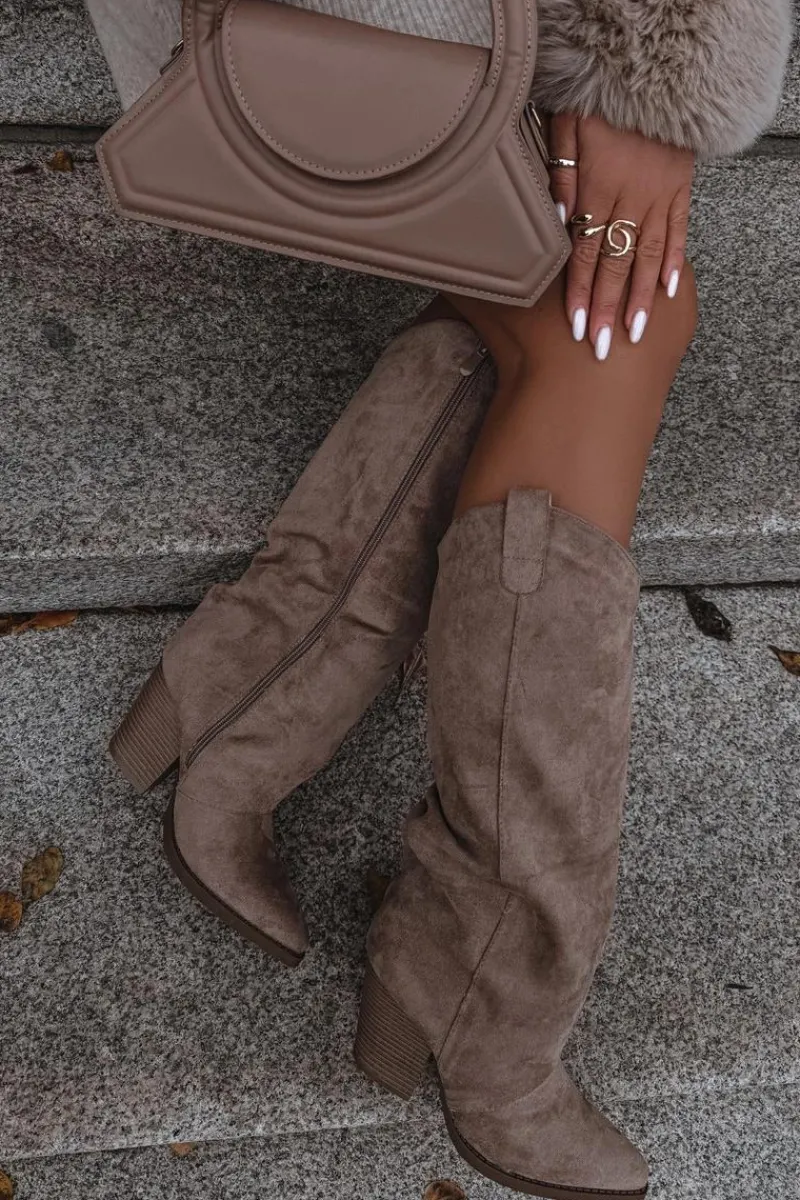 Clearance Ocieplane Kozaki Kowbojki Na Słupku Z Eko Zamszu Beżowe Mavine Damskie Kozaki Ocieplane|Kozaki Na Słupku