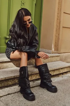 Kozaki Ocieplane|Kozaki Płaskie></noscript>Boto Ocieplane Wsuwane Kozaki Damskie Na Masywnej Platformie Z Kieszeniami Czarne Clarinda