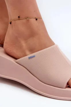 ZAXY Pachnące Klapki Damskie Na Koturnie LL285083 Jasnoróżowe