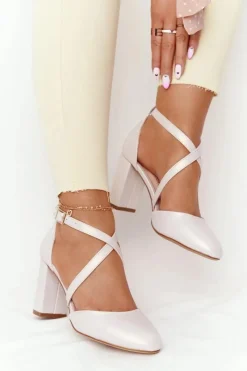 Czółenka Na Słupku><noscript><img width=