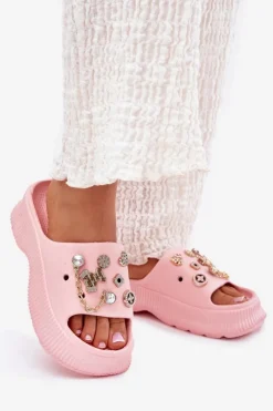 New Piankowe Klapki Damskie Ze Złotymi Przypinkami Różowe Hortiana Damskie Klapki Basenowe|Klapki Na Platformie