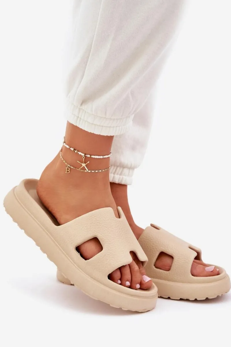 Hot Boto Piankowe Klapki Z Wycięciami Beżowe Neladith Beżowy