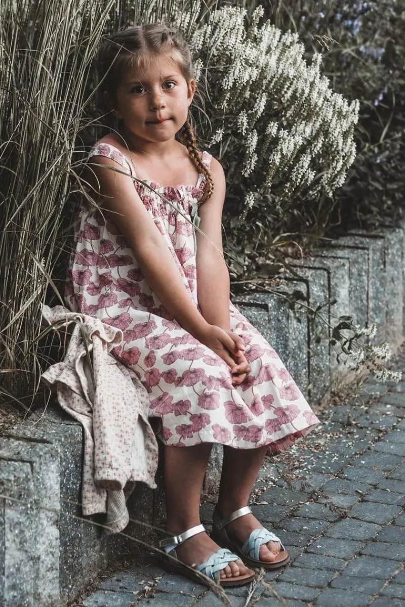 Clearance Sandałki Dziecięce Zapinane Na Rzep Z Przeplatającymi Się Paseczkami Niebieskie Dianttha Dzieci Dziewczęce