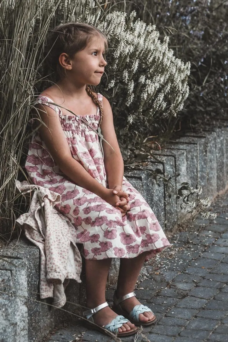 Clearance Sandałki Dziecięce Zapinane Na Rzep Z Przeplatającymi Się Paseczkami Niebieskie Dianttha Dzieci Dziewczęce