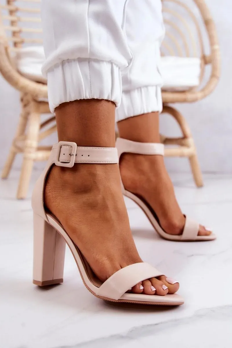 Discount Boto Sandałki Na Obcasie Beżowe Georgina