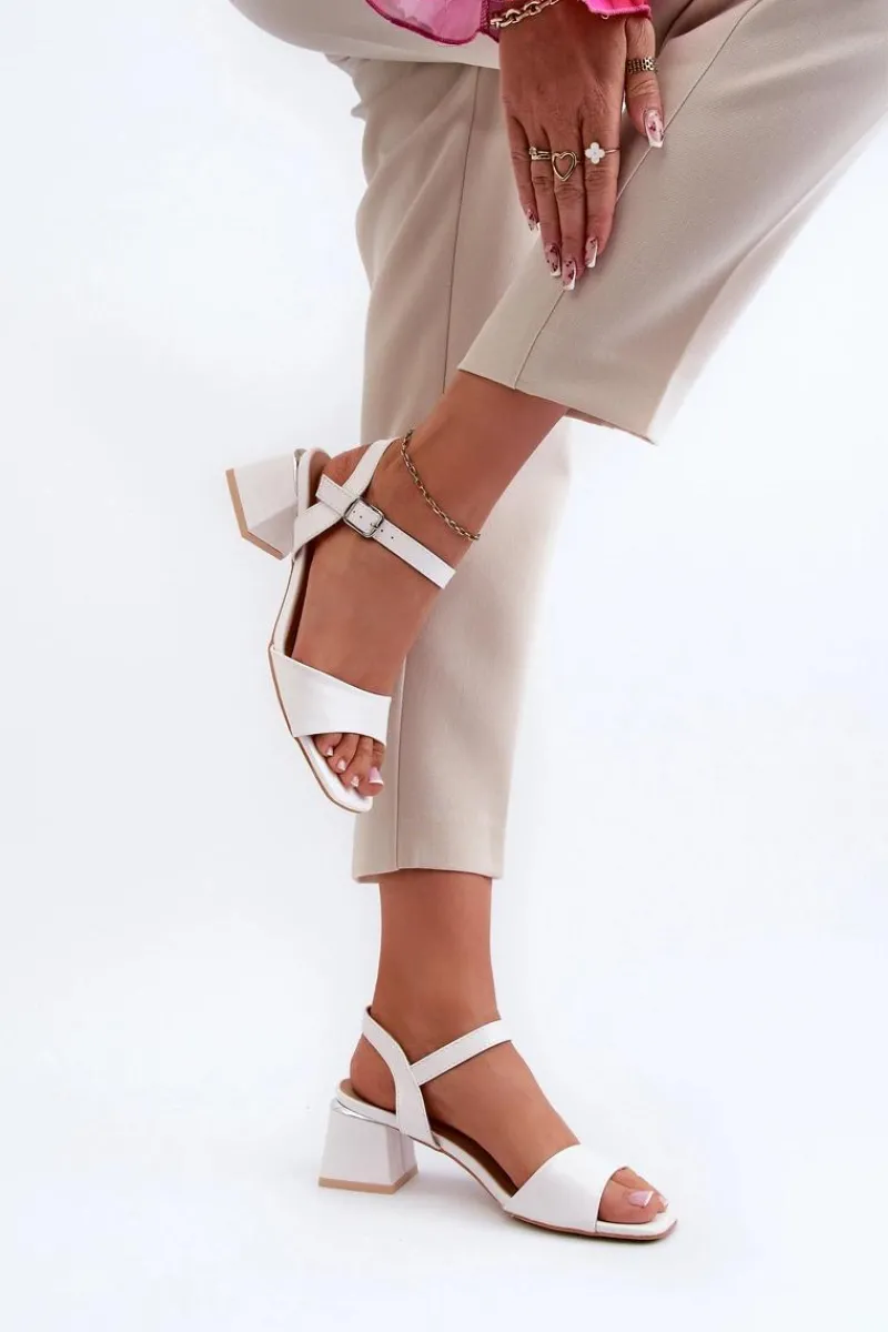 Discount Evento Sandały Damskie Na Klocku Z Eko Skóry Białe Leisha