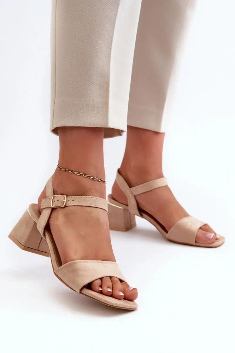Sale Evento Sandały Damskie Na Klocku Z Eko Zamszu Beżowe Leisha