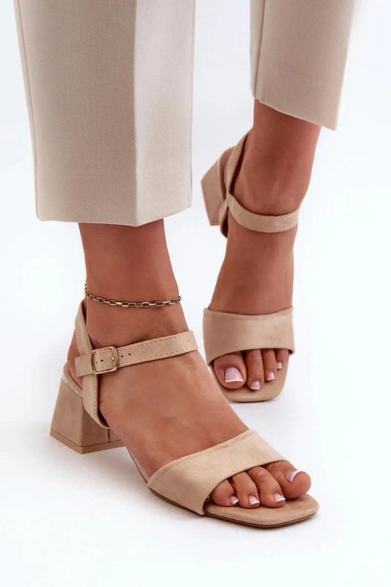 Sale Evento Sandały Damskie Na Klocku Z Eko Zamszu Beżowe Leisha