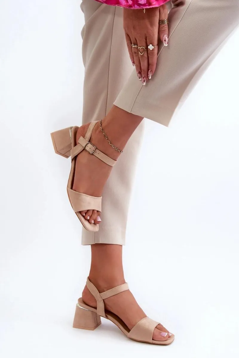 Sale Evento Sandały Damskie Na Klocku Z Eko Zamszu Beżowe Leisha