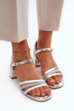 Outlet Sandały Damskie Na Niskim Obcasie Z Eko Skóry Sergio Leone SK046 Srebrne Damskie Sandały Na Obcasie