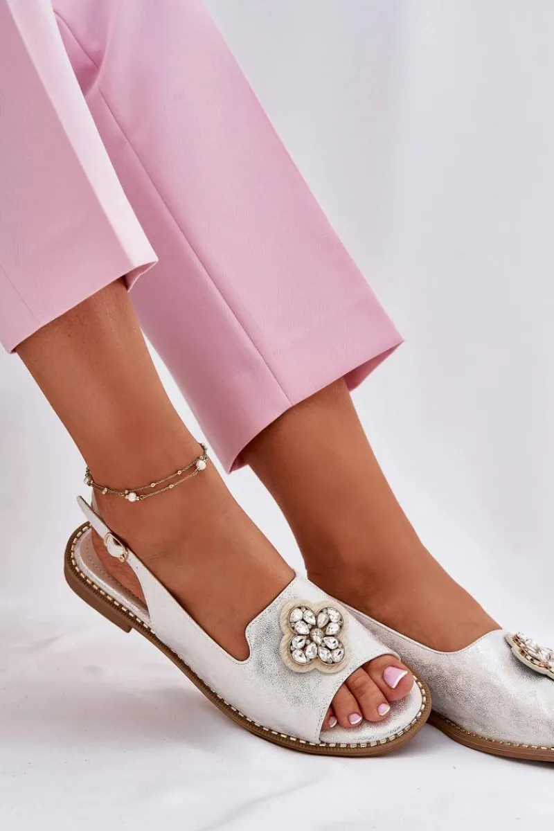 Sandały Płaskie>Damskie buty S.Barski Sandały Damskie Na Płaskim Obcasie Z Ozdobnym Detalem S.Barski KV51-080 Srebrne Srebrny