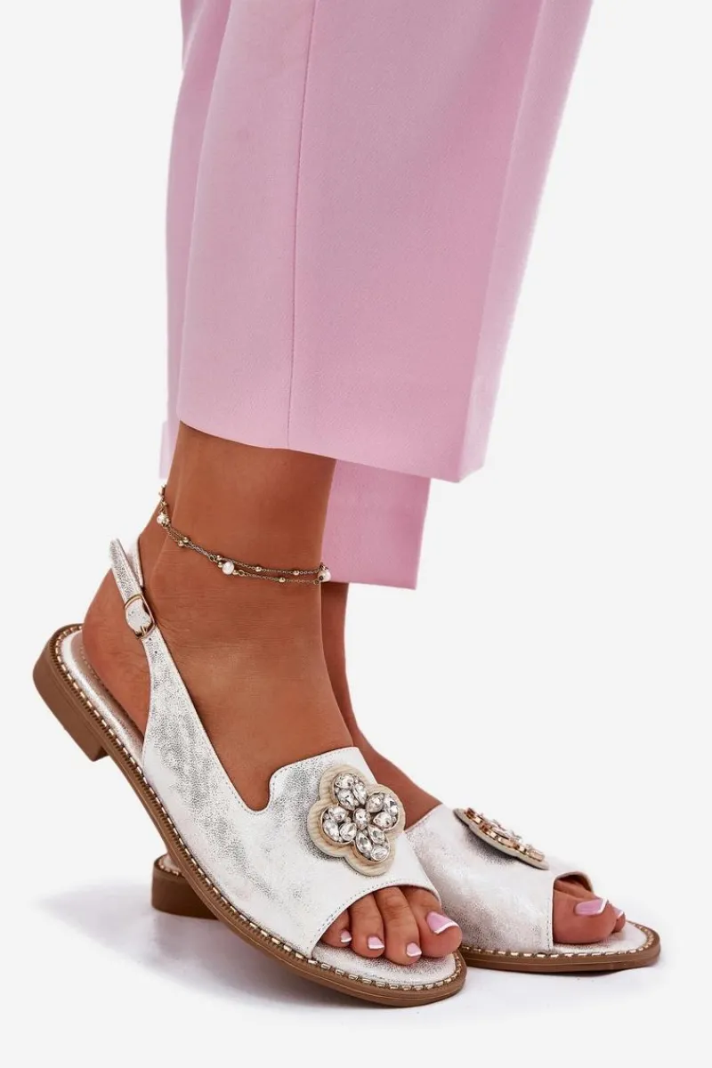 Sandały Płaskie>Damskie buty S.Barski Sandały Damskie Na Płaskim Obcasie Z Ozdobnym Detalem S.Barski KV51-080 Srebrne Srebrny