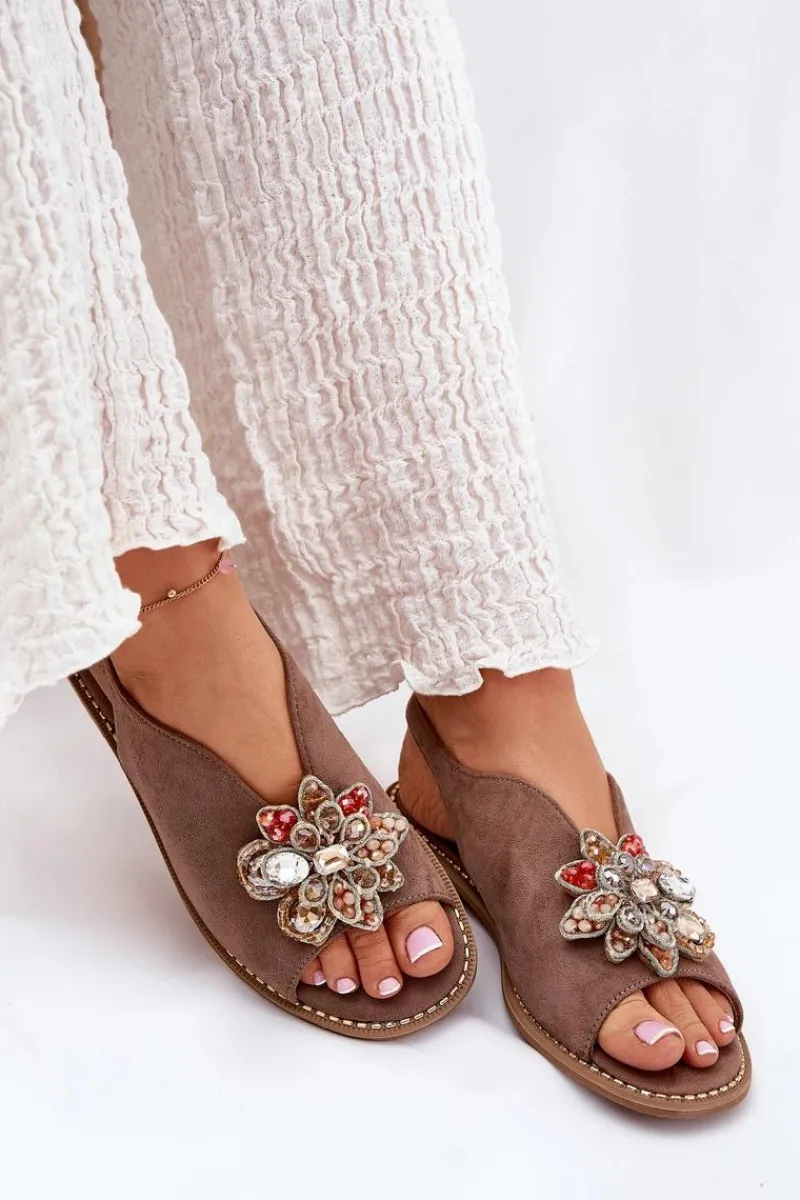 Hot Sandały Damskie Na Płaskim Obcasie Z Ozdobą S.Barski KV27-001 Ciemnobeżowe Damskie Sandały Z Cholewką|Sandały Płaskie