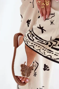 Sandały Płaskie>Boto Sandały Damskie Na Płaskim Obcasie Z Ozdobą Białe Setorina Biały