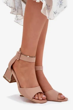 Sale Evento Sandały Damskie Na Słupku Nude Zennia