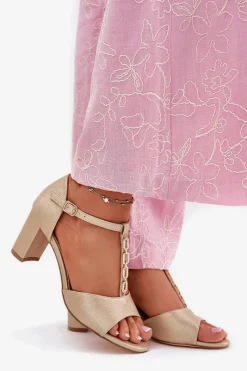 Sandały Na Słupku|Sandały Na Obcasie><noscript><img width=