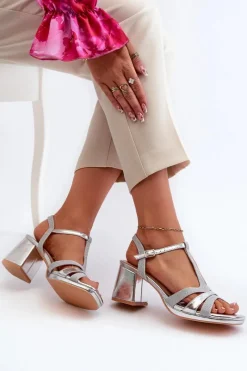 Outlet Evento Sandały Damskie Na Słupku Z Eko Skóry Srebrne Lyana Srebrny