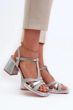 Outlet Evento Sandały Damskie Na Słupku Z Eko Skóry Srebrne Lyana Srebrny
