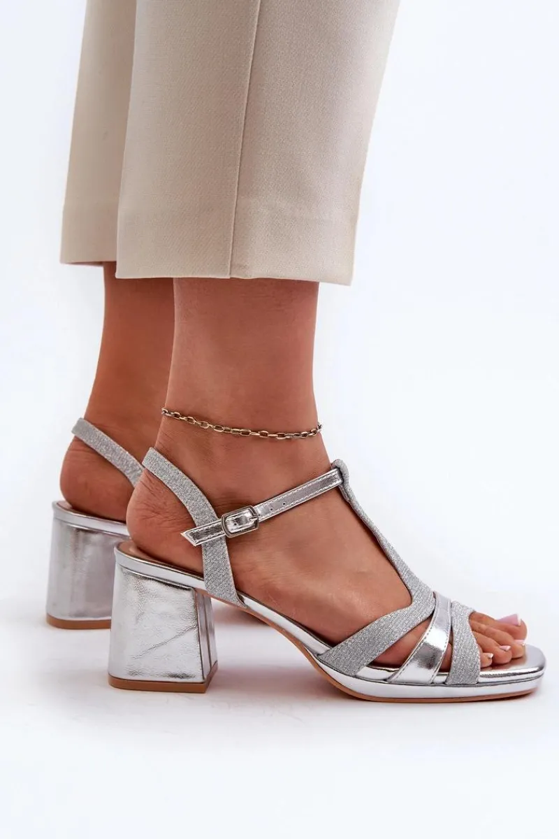 Outlet Evento Sandały Damskie Na Słupku Z Eko Skóry Srebrne Lyana Srebrny