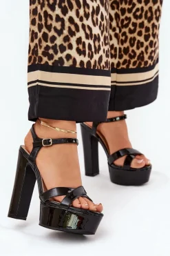 Clearance Boto Sandały Damskie Na Wysokim Słupku I Platformie Lakierowane Czarne Jovenes Czarny