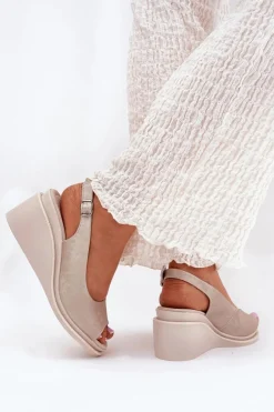 Hot Sandały Damskie Skórzane Na Koturnie S.Barski LR51-539 Złote Damskie Sandały Na Koturnie