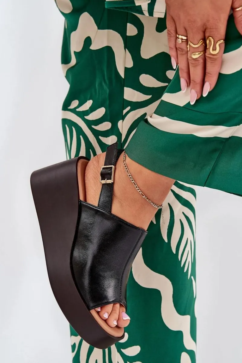 Boto Sandały Damskie Z Eko Skóry Na Platformie I Koturnie Czarne Leaniria