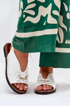 Sandały Płaskie>Boto Sandały Na Płaskim Obcasie Z Ozdobą Eko Skóra Białe Tillireta Biały