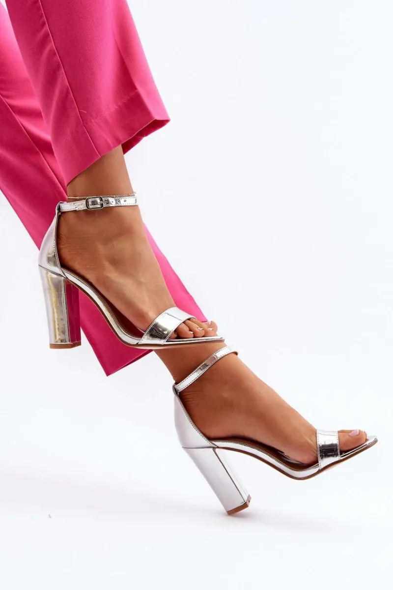 Boto Sandały Na Słupku Srebrne Thakko