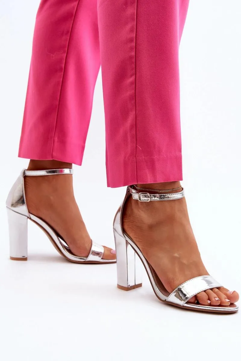 Boto Sandały Na Słupku Srebrne Thakko