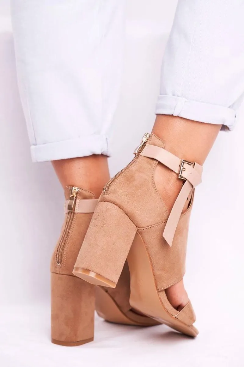 Sandały Na Obcasie>Buty damskie Vinceza Sandały Na Słupku Z Cholewką Vinceza 20-17054 Beżowe