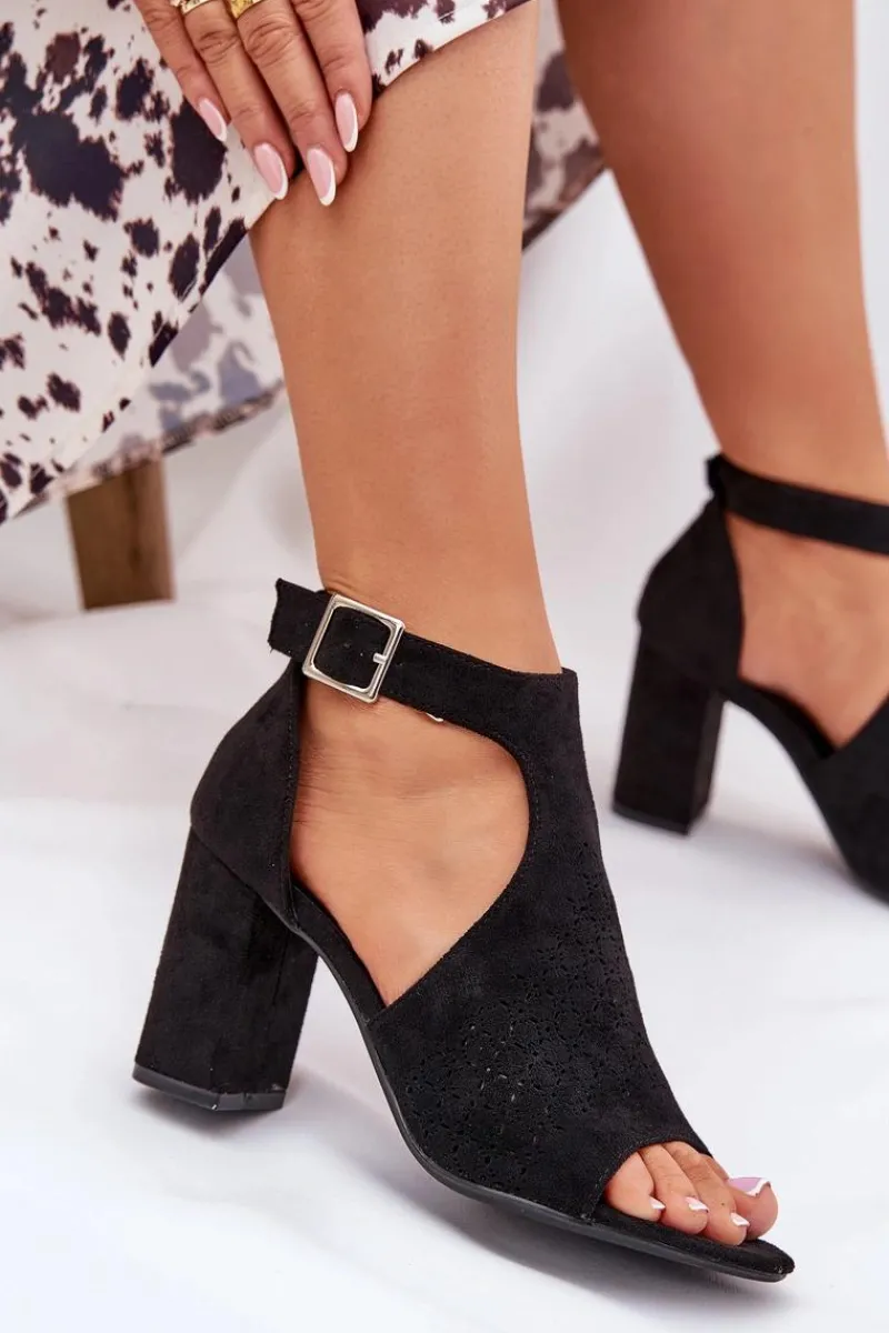 Sandały Na Słupku|Sandały Na Obcasie>Boto Sandały Z Ażurowym Wzorem Na Słupku Eko Zamszowe Czarne Helori Czarny