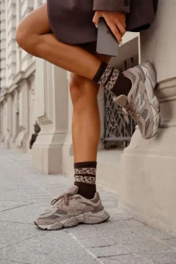 Skarpetki|Skarpetki>Milena Skarpetki Damskie Dwa Cętkowane Paski Brązowe Brązowy