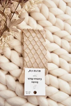 Skarpetki|Skarpetki>Aura.via Skarpety Damskie Z Ozdobnym Tłoczeniem Beżowe