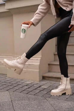 Botki Ocieplane|Damskie Trapery></noscript>CheBello Skórzane Botki Workery Damskie Z Motylem Beżowe 4590