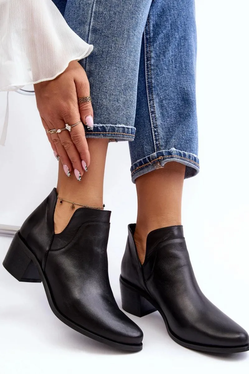 Outlet Boto Skórzane Botki Z Wycięciami Na Obcasie Czarne Dalros