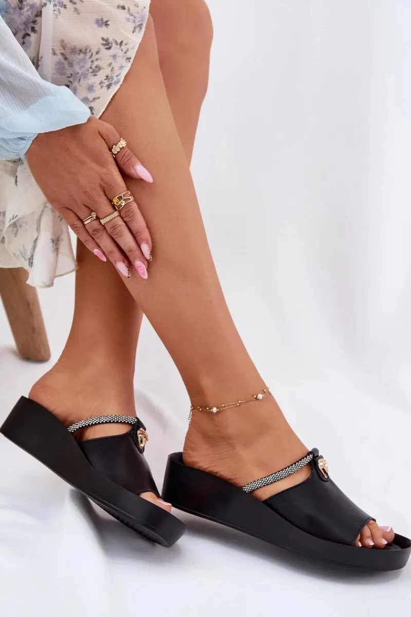 Klapki Na Koturnie|Klapki Na Platformie>Damskie buty S.Barski Skórzane Damskie Klapki Z Ozdobnym Paskiem KV51-034 Czarne Czarny