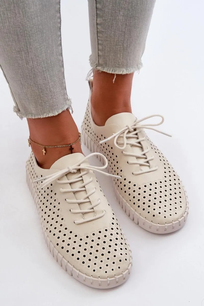 Sale Skórzane Damskie Trampki Z Ażurowym Wzorem Beżowe Ilvima Damskie Trampki Damskie Niskie