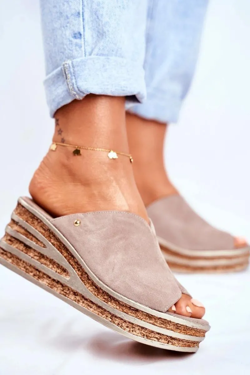 New Boto Skórzane Klapki Na Koturnie Cappuccino Nicole 2559