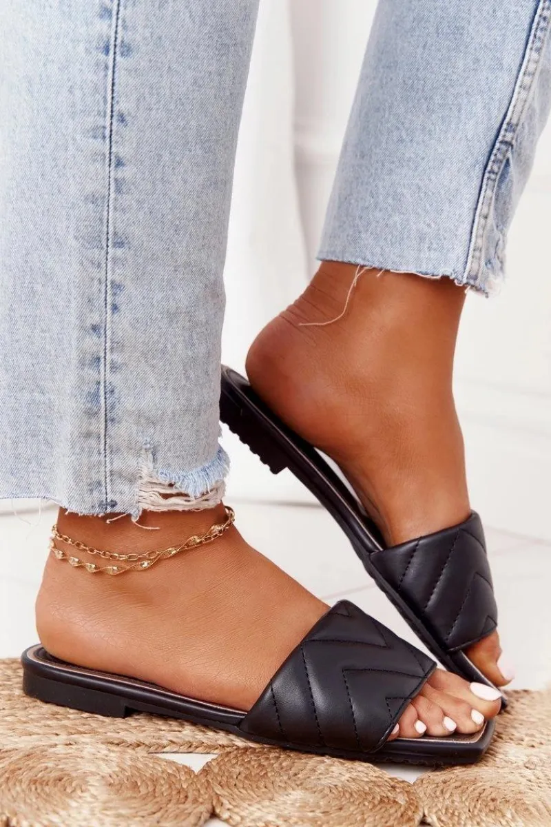 Outlet Skórzane Klapki Z Pikowaniem S.Barski 331-42 Czarne Damskie Klapki Damskie Klasyczne