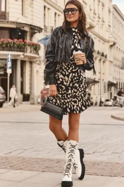 Kozaki Płaskie|Kozaki Przed Kolano></noscript>Boto Skórzane Kozaki Glany Sznurowane Z Suwakiem Białe Zoraida